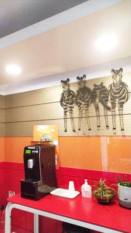 Golden Park Hotel Jeju Extérieur photo